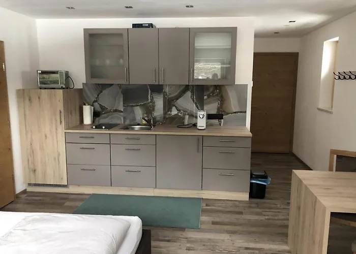 Alpen Andi Apartman