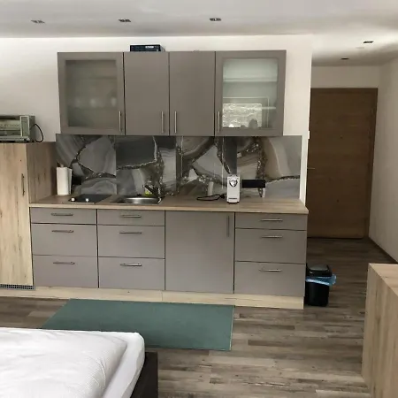 Alpen Andi Apartment