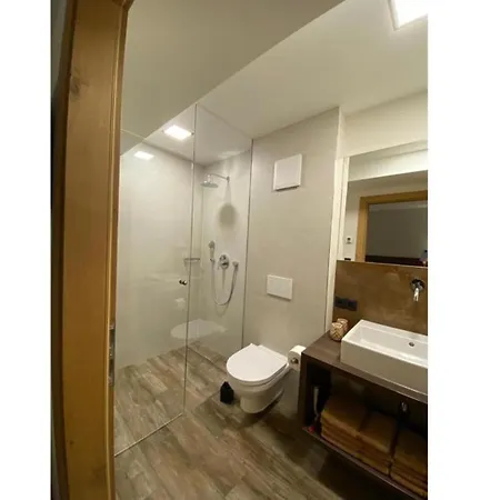 Alpen Andi Apartment